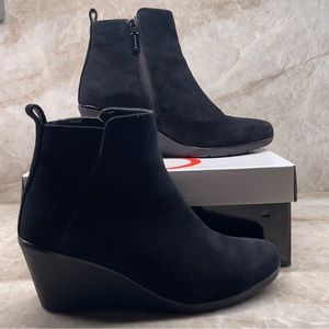 Blondo Boots Booties 7 M Black Suede Shoes Wedge Waterproof